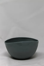 Load image into Gallery viewer, handmade bowl by ceramic artist Catharina Sommer for ANMO