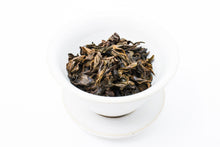 Load image into Gallery viewer, 2010 Yiwu Old Tea Caravan Trail Chunks (Small Package) 易武老街青餅