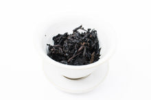 Load image into Gallery viewer, 2011 Eco-White Paper Shou/Ripe Tuo Cha 生態白紙熟沱 - Sunsing tea