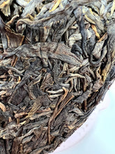Load image into Gallery viewer, Fengshan Sheng Puerh 2020 a dream charity teacake - by Sunsing tea
