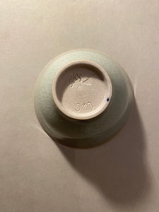 Nr. 040 Artist celadon cup signed and numbered series by Zhongze Xue